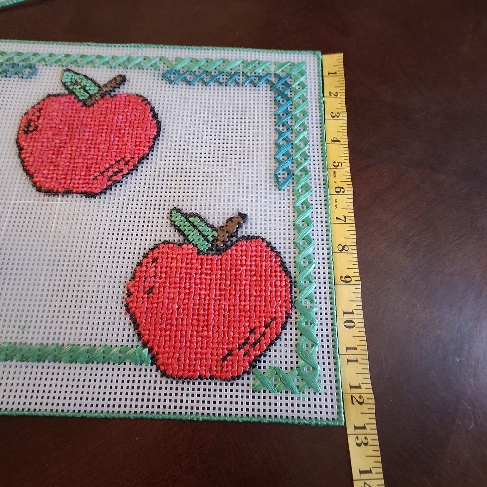 Handmade Red Apples Needlepoint Plastic Canvas   Size 16.5" x 13" - Picture 11 of 11
